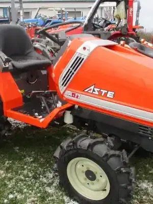 Neue Kollektion Malotraktor Kubota Aste A-17 plně zrepasovaný