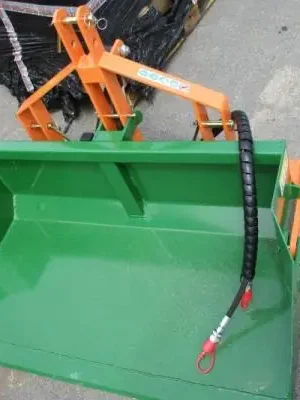 Zadní hydraulicky ovládaný nakladač 140cm Direktkauf