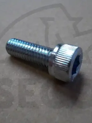 ŠROUB M 6X18 DIN 912 8.8 Expressversand
